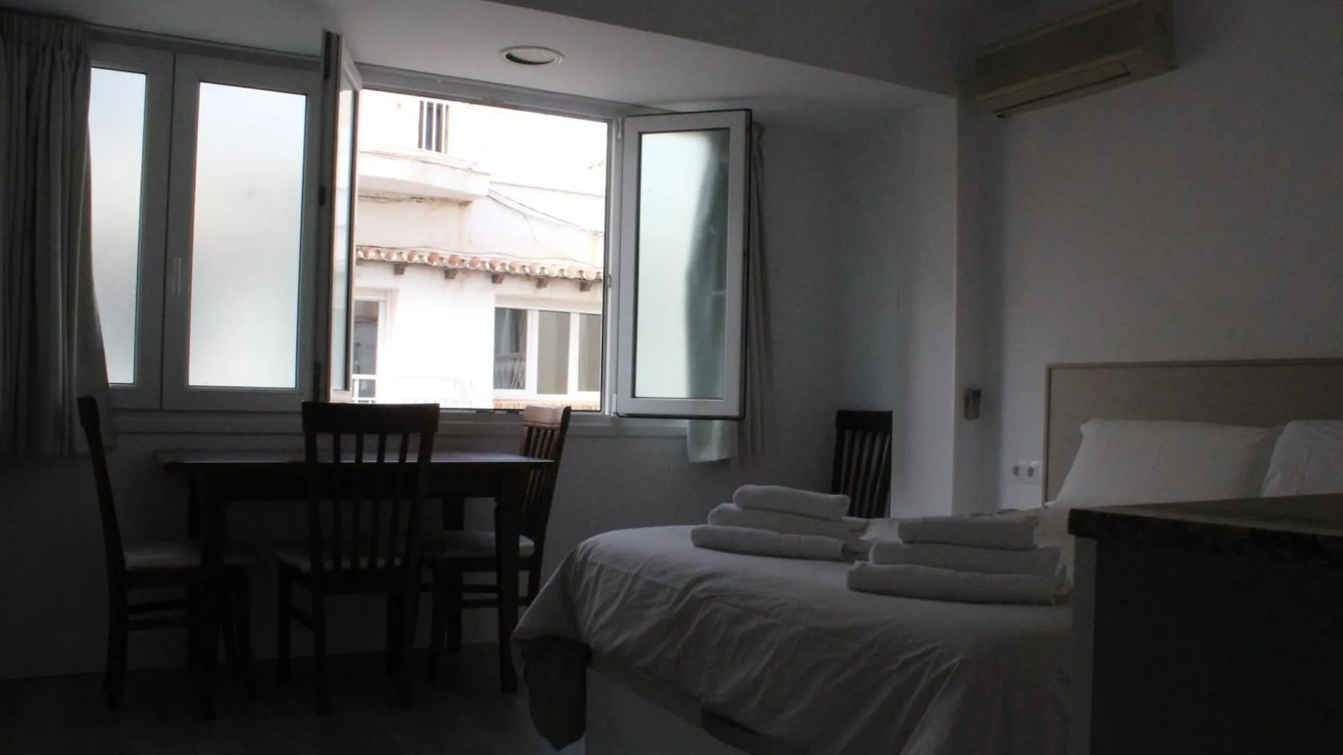 Carihuela Beach Apartamentos Torremolinos 0*,  Espagne