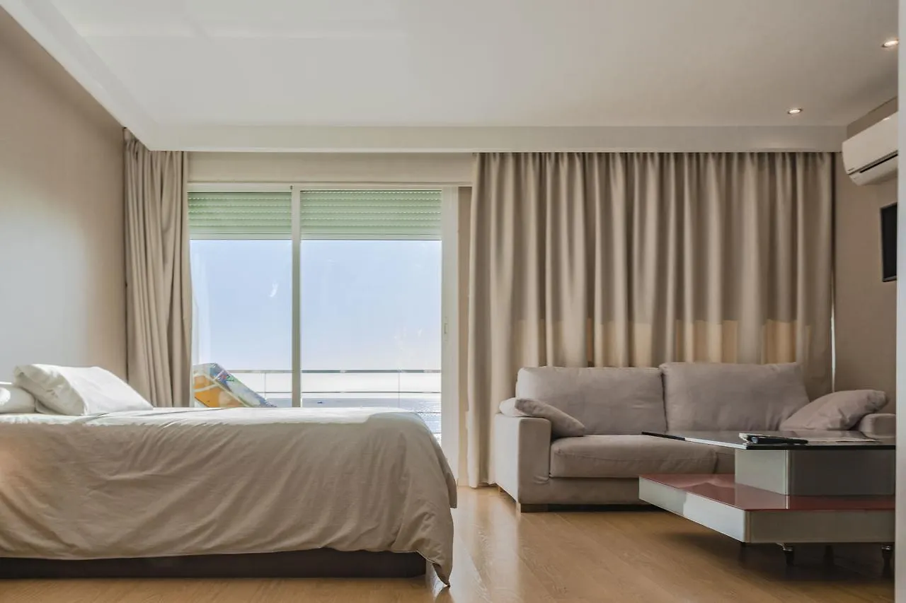 Carihuela Beach Apartamentos Torremolinos Appartement